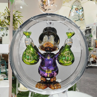 Statue d'animal 3D personnalisée en résine, sculpture moderne de canard Scrooge chromé pour design artistique, ornement plaqué or avec deux sacs d'argent