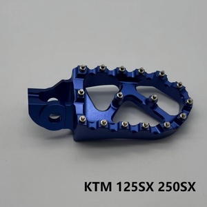 Repose-pieds de moto universels en alliage d'aluminium CNC sur mesure, larges et allongés, de haute qualité pour la rénovation/amélioration et les modèles multiples - Product Image 3