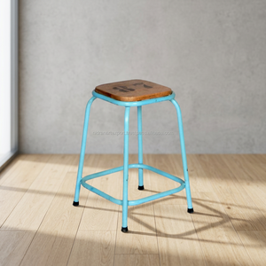 Taburete de Bar Industrial Antiguo, Resistente y Duradero, con Asiento de Madera Pintado a Mano y Estructura de Hierro, para Hotel o Hogar, Diseño Vintage - Product Image 3