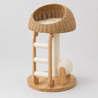 Arbre à chat avec panier tressé, poteau à gratter, boule en sisal et échelle pour chats, base en bois massif, 76 cm S76