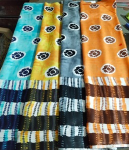 Tela de diseño floral de rayón viscoso de alta calidad para diseñadores de boutique, tops Kurtas elegantes y vestidos étnicos tradicionales - Product Image 1