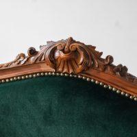 Fauteuil d'appoint individuel en bois massif sculpté à la main, style Wingback, directement de l'usine, pour salon de villa, vente en gros et approvisionnement en vrac
