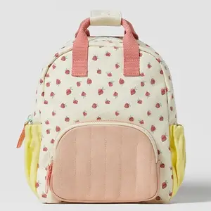 新款儿童背包帆布草莓印花配色可爱学校背包