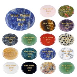 Adorno Ovalado de Cristal Natural para Meditación y Gratitud, con Grabado Láser y Letras Cristianas, Venta al Por Mayor - Product Image 1