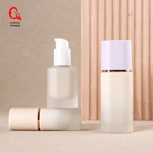 Venta al por mayor de botellas de perfume de vidrio esmerilado con bomba de 30 ml y 15 ml, color piel, fabricadas en China. - Product Image 2
