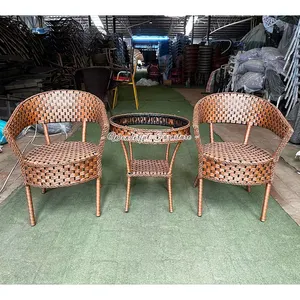 China Beste Außenmöbel Rattan-Stuhl und Tisch hoher Service Außenbereich Terrassentisch Stuhl und Tisch
