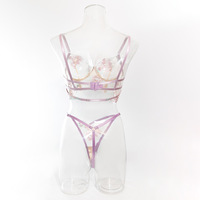 Ensemble de lingerie féminine trois pièces très prisé, dentelle ajourée, broderie tissée, soutien-gorge et culotte, lingerie sexy pour femme