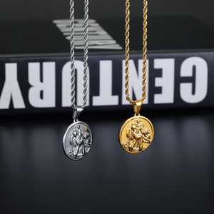 Kalung liontin koin potret bertekstur pemasok baja tahan karat berlapis emas 18K tahan air - Product Image 2