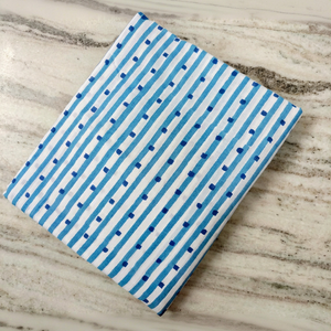 Tela de algodón estampada a mano con motivos pequeños estilo Buti indio, tela de algodón suave hecha a mano para decoración textil del hogar, material de algodón decorativo. - Product Image 1
