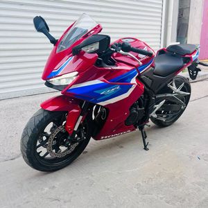 มอเตอร์ไซค์ฮอนด้า <span class=keywords><strong>CB400</strong></span> <span class=keywords><strong>Super</strong></span> <span class=keywords><strong>Four</strong></span> 400cc รุ่นสปอร์ตไบค์แบบเปลือย ใช้เชื้อเพลิงเบนซิน จากจีน มือสองขาย - Product Image 3