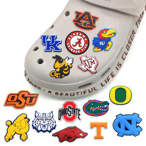 Groothandel Populaire Ncaa College Voetbal Sportteams Logo Schoen Charmes En Spelden Van Schoenen - Product Image 1