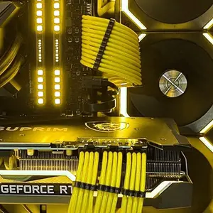 櫛付きコンピューターゲームケース用の新しいデザインの黄色の30cm ModAtxPsu延長ケーブルキット