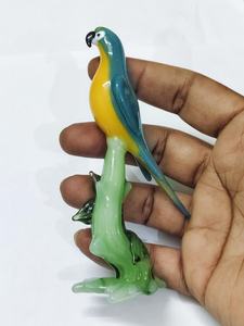 ตุ๊กตาแก้วนกแก้วทำมือ สีฟ้า สีเหลือง สีเขียว นั่งอยู่บนกิ่งไม้ ตกแต่งแจกันบนโต๊ะ ตกแต่งโต๊ะทำงาน สไตล์ร่วมสมัย - Product Image 4
