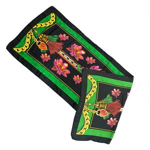 Bandana carré en soie satinée pour homme, 55x55cm (22''x22''), avec logo personnalisé imprimé, foulard en soie pour cheveux - Product Image 2
