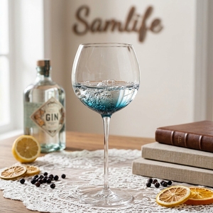 Verre à gin <span class=keywords><strong>tonic</strong></span> bleu paon en cristal sans plomb soufflé à la main avec logo personnalisé Samlife-BL19188 pour cadeau de mariage et verrerie spéciale de bar - Product Image 1