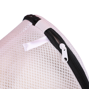 Sac <span class=keywords><strong>de</strong></span> <span class=keywords><strong>lavage</strong></span> moderne en polyester/nylon pliable pour soutien-gorge Grand <span class=keywords><strong>filet</strong></span> en maille à fermeture éclair Vente en gros pour la maison <span class=keywords><strong>Lingerie</strong></span> Blanchisserie Vêtements Sacs <span class=keywords><strong>de</strong></span> <span class=keywords><strong>lavage</strong></span> - Product Image 4