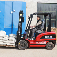 Nouveau chariot élévateur électrique de 2 tonnes avec batterie au plomb-acide et pneus pleins, fonctionnement assis, fabrication à Hebei, Chine