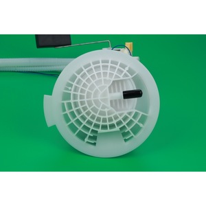 Ensemble de filtre à carburant pour Chrysler C300 avec tube de ramassage, taille standard, numéro de pièce de rechange YTQL1006C - Product Image 3