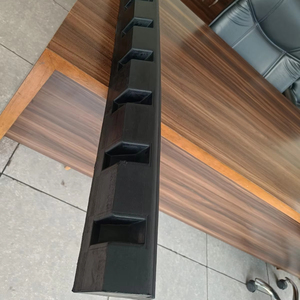 Plaques de revêtement en caoutchouc résistantes à la fatigue thermique durables, service de coupe de trou principal, couverture d'entrée, coquilles de meulage pour moulins SAG - Product Image 3