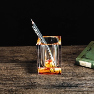 Portapenne personalizzato in cristallo per regali da ufficio - Product Image 5