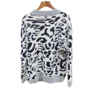 Maglione IWB017 personalizzato lavorato a maglia alla moda con bottoni larghi a maniche lunghe <span class=keywords><strong>Cardigan</strong></span> stile Jacquard <span class=keywords><strong>Cardigan</strong></span> <span class=keywords><strong>Beige</strong></span> - Product Image 5