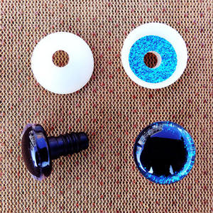 Occhi di sicurezza in plastica 3D accessori per cucire grandi Glitter alla moda occhi di animali ripieni per il giocattolo fai da te - Product Image 3
