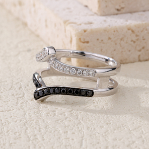 Venta al por mayor de oro blanco de 18 quilates sólido Real de buena calidad bastante blanco y negro diamante alto pulido hermoso anillo para mujeres uso diario - Product Image 4