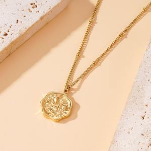 Femmes Gravé Personnalisé Sceau de Cire Fleur Timbre Pendentif Charm Collier Ras du Cou Acier Inoxydable Pièce Ronde Disque <span class=keywords><strong>Médaille</strong></span> Pendentifs - Product Image 3