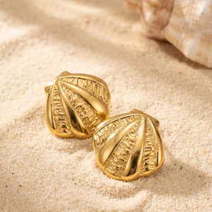 Pendientes de acero inoxidable chapados en oro de 18 quilates, joyería delicada para la oreja, para mujer - Product Image 2