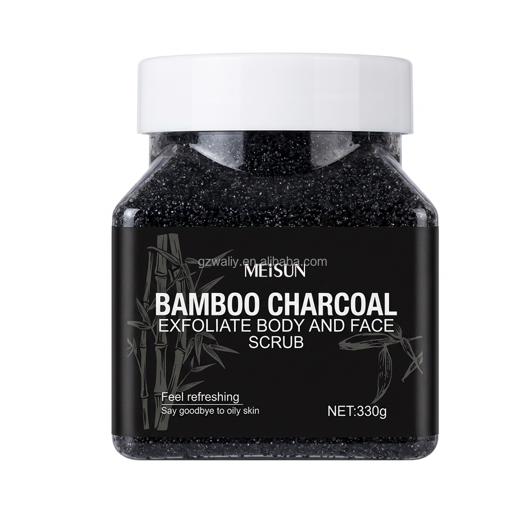 Gommage corporel au charbon de bambou