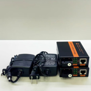 Equipo de fibra óptica de alta calidad 3KM Gigabit Media Convert 10/100/1000Mbps Modo único SC 1RJ45 Transceptor de fibra óptica - Product Image 1