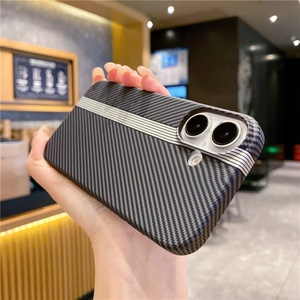 Funda de Teléfono con Textura de Fibra de Carbono para Apple 16 Plus, Funda para iPhone 15 Pro con Patrón de Rayas, Carcasa Rígida Mate de PC - Product Image 5