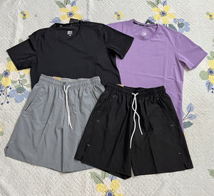 Setelan Olahraga Pria Musim Panas Dua Potong Ramah Kulit Cepat Kering Setelan Pria Kaos Lengan Pendek dan Celana Pendek Olahraga 2 Potong - Product Image 1