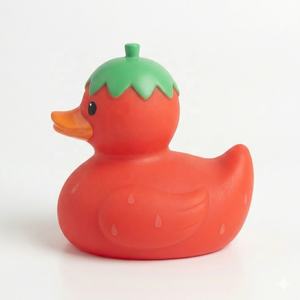 Pato <span class=keywords><strong>de</strong></span> Goma Personalizado con Diseño <span class=keywords><strong>de</strong></span> <span class=keywords><strong>Fresa</strong></span>, Juguetes <span class=keywords><strong>de</strong></span> Baño para Bebés, Juguete Único para <span class=keywords><strong>la</strong></span> Bañera con Divertidos Diseños - Product Image 2