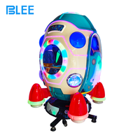 Populaire Coin Operated Kiddie Rides Space Capsule MP5 Écran Personnalisé Avion Fusée Swing Machine