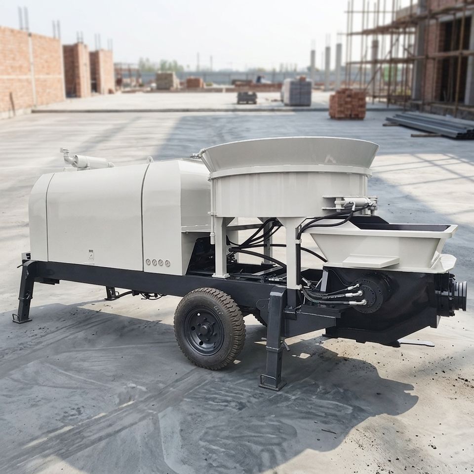 Xe trộn xi măng diesel mini 1.5m, di động, tiêu thụ nhiên liệu thấp