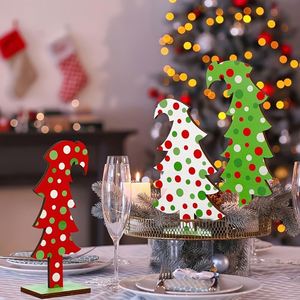 Adorno Navideño de Madera Creativo con Diseño de Árbol de Navidad de Tres Colores con Puntos, Decoración de Escritorio de Tres Piezas - Product Image 4