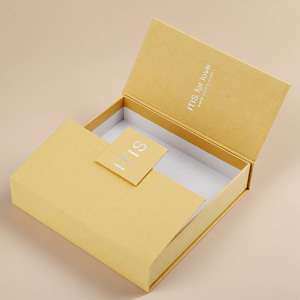 Cajas de Regalo de Papel Personalizadas, Caja de Regalo de Lujo - Product Image 1