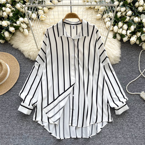 <span class=keywords><strong>เสื้อ</strong></span><span class=keywords><strong>เชิ้ต</strong></span>แขนยาวลายทางผ้าบรอดคลอธ ซักได้ สำหรับ<span class=keywords><strong>ผู้หญิง</strong></span> สไตล์ยุโรปอเมริกันใหม่ล่าสุด ฤดูใบไม้ร่วง ลำลอง ใส่ได้ทุกโอกาส ทรงหลวม ปิดบังหุ่นอวบ - Product Image 3