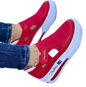 Zapatos de suela gruesa para mujer STNM 2024 baratos, superficie de malla cómoda que pegará zapatos deportivos informales simples