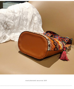 <strong>Boho</strong> and Aztec Tassel Design Small Crossbody Bag for Girls Women Students - Product Image 5