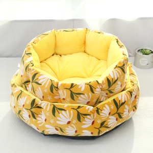 Coussin rond pour animaux de compagnie, design floral jaune, pour chien, nid chaud en peluche pour l'hiver - Product Image 1