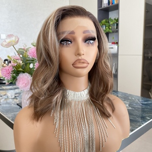 Peluca Sintética Sin Pegamento con Frente de Encaje Transparente 13x4, Color Marrón Medio, Fibra Resistente al Calor, Encaje HD, Corta, Natural y Suave - Product Image 2