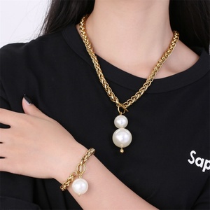 ชุดเครื่องประดับไข่มุก สร้อยคอและสร้อยข้อมือสแตนเลสสตีลแบบโซ่ลายข้าวสาลี ทันสมัย - Product Image 5