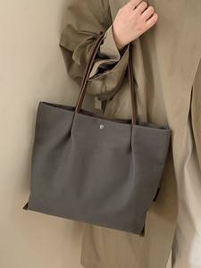 Bolsa de Mano Impermeable de Gran Capacidad, Cómoda y Duradera, de Nailon, para Mujer, Mamá - Product Image 3