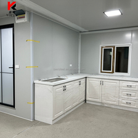 Maison préfabriquée modulaire de luxe pliable et extensible à double aile de 20 pieds, 2 chambres, mini-cabane portable pour vacances et hébergement.
