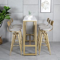Ensemble de meubles modernes de luxe en métal pour hôtel et cuisine, table de bar industrielle en marbre, chaise en velours, tabouret