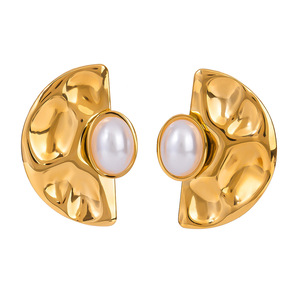 Pearl Stud Earrings 18k Gold Stainless Steel Fan Shaped Hammered Geometric Design Party Jewelry Bezel Setting - Product Image 1