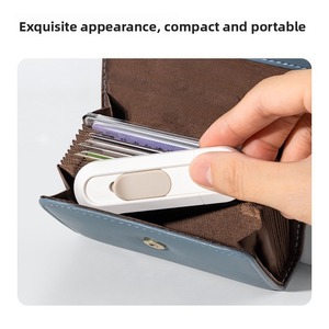 Mini Cuchillo Multiusos Portátil con Mango de Plástico y Hoja Retráctil de Acero Inoxidable, Herramienta Manual para Desmontaje y Apertura de Paquetes, con Sistema de Rebote de Seguridad - Product Image 2
