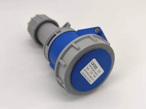 กล่องจ่ายไฟอุตสาหกรรม GIET 380/220V กันน้ำ 3 ขั้ว 16A พร้อมปลั๊กและเต้ารับ 3 ขั้ว มาตรฐาน IP67 - Product Image 2